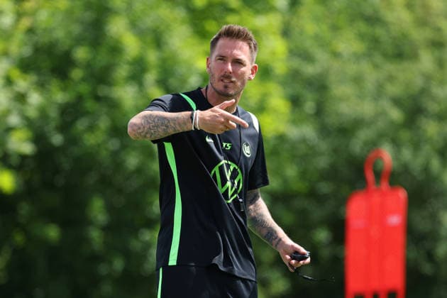 VfL Trainingslager, Weimarer Land Blankenhain, 21.07.2026, Fußball, Herren, Saison 2026 2027, 2. BL, VfL Wolfsburg, Sommer-Trainingslager: Tag 3. Cheftrainer Tobias Strobl (VfL Wolfsburg) Weimarer Land, Thüringen Deutschland *** VfL Training Camp, Weimarer Land Blankenhain, July 21, 2026, Soccer, Men s, 2026–2027 Season, 2nd Bundesliga, VfL Wolfsburg, Summer Training Camp Day 3, Head Coach Tobias Strobl, VfL Wolfsburg, Weimarer Land, Thuringia, Germany