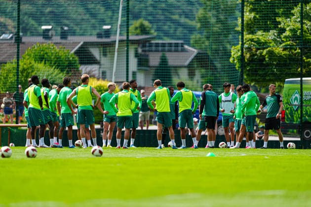 Spielerkreis AUT, Training SV Werder Bremen, Fussball, 1. Bundesliga, Saison 2026 2027, 21.07.2026 AUT, Training SV Werder Bremen, Fussball, 1. Bundesliga, Saison 2026 2027, 21.07.2026 Zell am Ziller *** Player Circle AUT, SV Werder Bremen Training, Soccer, Bundesliga 1, 2026–2027 Season, July 21, 2026 AUT, SV Werder Bremen Training, Soccer, Bundesliga 1, 2026–2027 Season, July 21, 2026, Zell am Ziller Copyright: xEibner-Pressefoto MarcelxvonxFehrnx EP_MFN