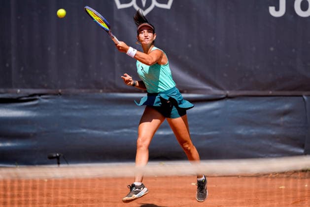 MSC Hamburg Ladies Open - Day 2 Leyre Romero Gormaz of Spain plays against Veronika Erjavec of Slovenia during their Round of 32 match at the 2026 MSC Hamburg Ladies Open Women s tennis tournament at Am Rothenbaum in Hamburg, Germany. Hamburg Hamburg Germany  Copyright: xOwenxHammondx originalFilename:hammond-2026msch260721_npyWF.jpg