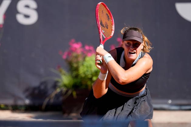 MSC Hamburg Ladies Open - Day 2 Elena Pridankina plays during her R32 match against third seed Panna Udvardy of Hungary at the 2026 MSC Hamburg Ladies Open women s tennis tournament at Am Rothenbaum in Hamburg, Germany. Hamburg Hamburg Germany  Copyright: xOwenxHammondx originalFilename:hammond-2026msch260721_npoIT.jpg