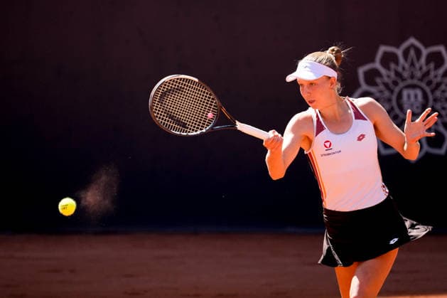 MSC Hamburg Ladies Open - Day 2 Sinja Kraus of Austria plays against Darja Semenistaja of Latvia during their round of 32 match at the 2026 MSC Hamburg Ladies Open Women s tennis tournament at Am Rothenbaum in Hamburg, Germany. Hamburg Hamburg Germany  Copyright: xOwenxHammondx originalFilename:hammond-2026msch260721_nphkN.jpg