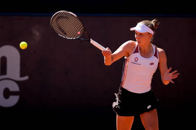 MSC Hamburg Ladies Open - Day 2 Sinja Kraus of Austria plays against Darja Semenistaja of Latvia during their round of 32 match at the 2026 MSC Hamburg Ladies Open Women s tennis tournament at Am Rothenbaum in Hamburg, Germany. Hamburg Hamburg Germany  Copyright: xOwenxHammondx originalFilename:hammond-2026msch260721_npThv.jpg