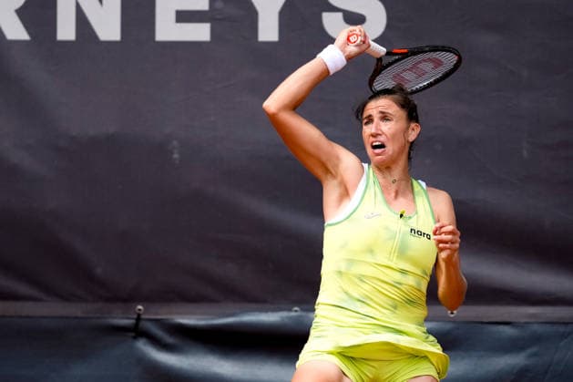 MSC Hamburg Ladies Open - Day 2 Sara Sorribes Tormo of Spain plays against Alina Charaeva of Armenia during their round of 32 match at the 2026 MSC Hamburg Ladies Open women s tennis tournament at Am Rothenbaum in Hamburg, Germany. Hamburg Hamburg Greece  Copyright: xOwenxHammondx originalFilename:hammond-2026msch260721_npOsO.jpg