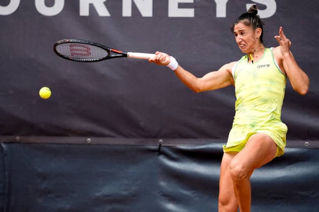 MSC Hamburg Ladies Open - Day 2 Sara Sorribes Tormo of Spain plays against Alina Charaeva of Armenia during their round of 32 match at the 2026 MSC Hamburg Ladies Open women s tennis tournament at Am Rothenbaum in Hamburg, Germany. Hamburg Hamburg Greece  Copyright: xOwenxHammondx originalFilename:hammond-2026msch260721_np3ZS.jpg