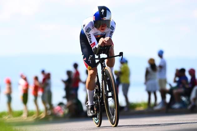 Tour de France 2026 Stage 16 THONON-LES-BAINS, FRANCE - JULY 21 : Van Gils Maxim (BEL) of Red Bull - BORA - Hansgrohe during stage 16 of the 113rd edition of Tour de France an UCI World Tour 2.UWT Individual Time Trial stage for Men Elite of 26 km with start in Evian-les-Bains and finish in Thonon-les-Bains on July 21, 2026 in Thonon-les-Bains, France, 21 07 2026 Thonon-les-Bains France  Copyright: xGvgx