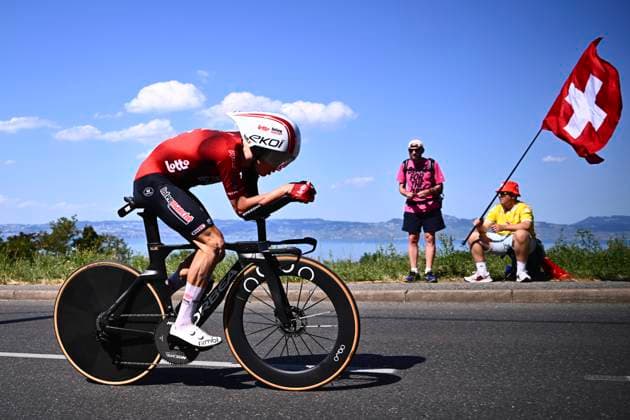 Tour de France 2026 Stage 16 THONON-LES-BAINS, FRANCE - JULY 21 : Van Eetvelt Lennert (BEL) of Lotto - Intermarche during stage 16 of the 113rd edition of Tour de France an UCI World Tour 2.UWT Individual Time Trial stage for Men Elite of 26 km with start in Evian-les-Bains and finish in Thonon-les-Bains on July 21, 2026 in Thonon-les-Bains, France, 21 07 2026 Thonon-les-Bains France  Copyright: xGvgx