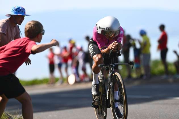 Tour de France 2026 Stage 16 THONON-LES-BAINS, FRANCE - JULY 21 : Carapaz Richard (ECU) of EF Education - Easypost during stage 16 of the 113rd edition of Tour de France an UCI World Tour 2.UWT Individual Time Trial stage for Men Elite of 26 km with start in Evian-les-Bains and finish in Thonon-les-Bains on July 21, 2026 in Thonon-les-Bains, France, 21 07 2026 Thonon-les-Bains France  Copyright: xGvgx