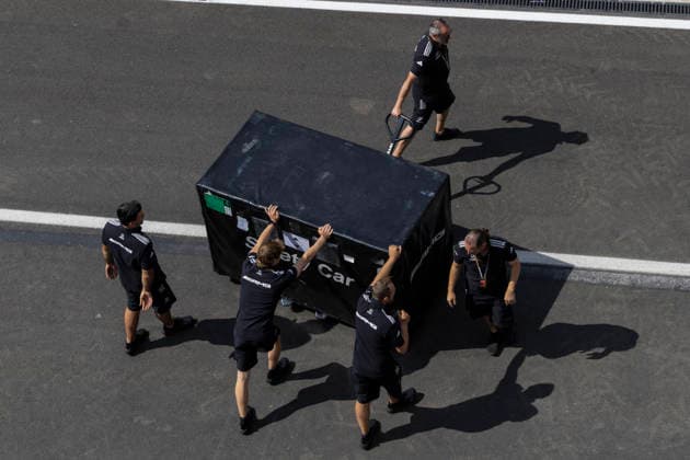 Formula 1 AWS Hungarian Grand Prix 2026. Formula 1 AWS Hungarian Grand Prix 2026. preparations on July 21., 2026 in Hungaroring, Mogyorod, Hungary, Vanessza Ruzsa Zsombor Toth Photography Mogyorod Hungaroring Pest Hungary Copyright: xVanesszaxRuzsax