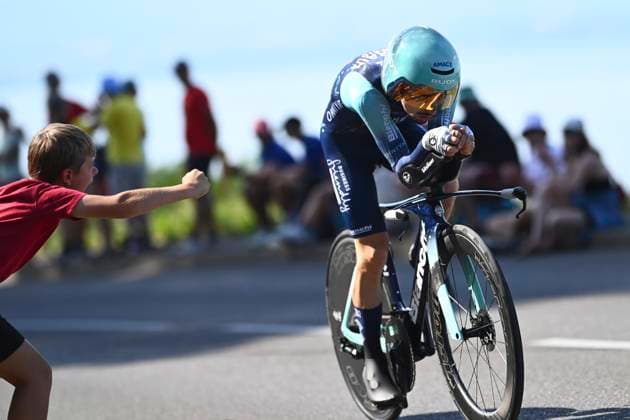 Tour de France 2026 Stage 16 THONON-LES-BAINS, FRANCE - JULY 21 : Martinez Lenny (FRA) of Bahrain - Victorious during stage 16 of the 113rd edition of Tour de France an UCI World Tour 2.UWT Individual Time Trial stage for Men Elite of 26 km with start in Evian-les-Bains and finish in Thonon-les-Bains on July 21, 2026 in Thonon-les-Bains, France, 21 07 2026 Thonon-les-Bains France  Copyright: xGvgx