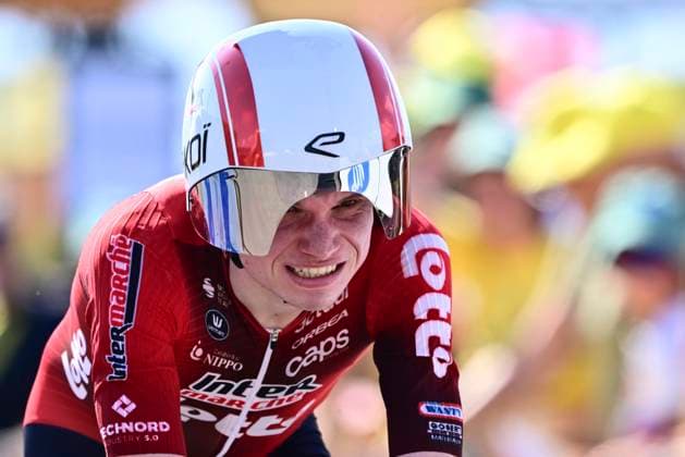 Tour de France 2026 Stage 16 THONON-LES-BAINS, FRANCE - JULY 21 : Van Eetvelt Lennert (BEL) of Lotto - Intermarche during stage 16 of the 113rd edition of Tour de France an UCI World Tour 2.UWT Individual Time Trial stage for Men Elite of 26 km with start in Evian-les-Bains and finish in Thonon-les-Bains on July 21, 2026 in Thonon-les-Bains, France, 21 07 2026 Thonon-les-Bains France  Copyright: xPeterxDexVoechtx