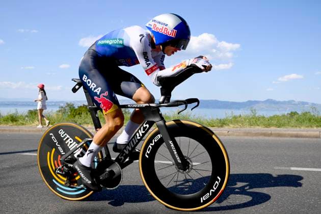 Tour de France 2026 Stage 16 THONON-LES-BAINS, FRANCE - JULY 21 : Lipowitz Florian (GER) of Red Bull - BORA - Hansgrohe during stage 16 of the 113rd edition of Tour de France an UCI World Tour 2.UWT Individual Time Trial stage for Men Elite of 26 km with start in Evian-les-Bains and finish in Thonon-les-Bains on July 21, 2026 in Thonon-les-Bains, France, 21 07 2026 Thonon-les-Bains France  Copyright: xGvgx
