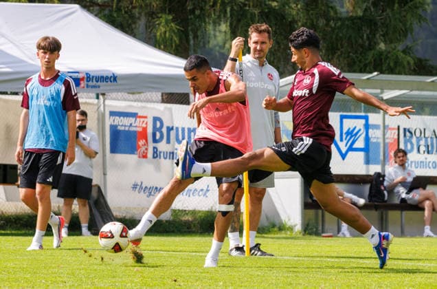 21.07.2026 - Fussball - 2. Fussball-Bundesliga - Saison 2026 2027 - 1. FC Nürnberg FCN Club - Trainingslager Sommer Sommertrainingslager Gais - Bruneck - Südtirol - Zink DaMa - xdaxmax - Ioannis Masouras (21, 1. FC Nürnberg FCN ) Can Yahya Moustfa (28, 1. FC Nürnberg FCN ) *** July 21, 2026 Soccer 2 Soccer Bundesliga 2026–2027 Season 1 FC Nuremberg (FCN) Club Summer Training Camp Summer Training Camp in Gais, Brunico, South Tyrol Zink DaMa xdaxmax Ioannis Masouras 21, 1 FC Nuremberg FCN Can Yahya Moustfa 28, 1 FC Nuremberg FCN