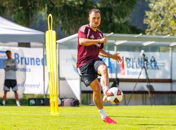 21.07.2026 - Fussball - 2. Fussball-Bundesliga - Saison 2026 2027 - 1. FC Nürnberg FCN Club - Trainingslager Sommer Sommertrainingslager Gais - Bruneck - Südtirol - Zink DaMa - xdaxmax - Julian Justvan (10, 1. FC Nürnberg FCN ) mit Torschuss *** July 21, 2026 Soccer 2 Bundesliga 2026–2027 Season 1 FC Nuremberg (FCN) Club Summer Training Camp Summer Training Camp in Gais, Brunico, South Tyrol Zink DaMa xdaxmax Julian Justvan 10, 1 FC Nuremberg (FCN) with a shot on goal