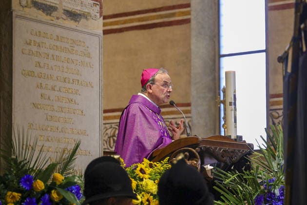 News - Funerali Osvaldo Bagnoli il vescovo Domenico Pompili douring Funerali Osvaldo Bagnoli, Basilica di San Zeno Verona, Italy, on July 21, 2026. Verona Basilica di San Zeno Italy Copyright: xDavidexCasentinix xLiveMediax 0862306890st