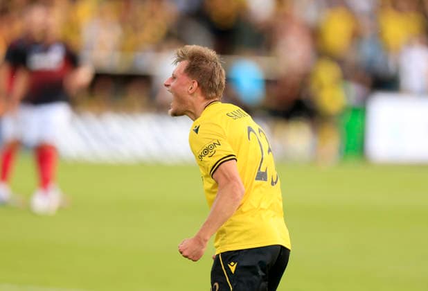 SÖLVESBORG, SVERIGE 20260721 Mjällbys 23 Ãki Samuelsen jublar efter sitt mal 1-0 under tisdagens fotbollsmatch, andra kvalomgangen till Champions League, första mötet Mjällby AIF- Lincoln Red Imps FC, pa Strandvallen i Sölvesborg, Sverige, 21 juli 2026. SÖLVESBORG SVERIGE x10600x *** SÖLVESBORG, SWEDEN, July 21, 2026 Mjällby’s 23-year-oldki Samuelsen celebrates after scoring the 1-0 goal during Tuesday’s soccer match, the second qualifying round of the Champions League, the first leg between Mjällby AIF and Lincoln Red Imps FC, at Strandvallen in Sölvesborg, Sweden, July 21, 2026 SÖLVESBORG SWEDEN x10600x  Copyright: xAndreasxHillergren TTx CHAMPIONS LEAGUE KVAL MJÄLLBY-LINCOLN RED IMPS