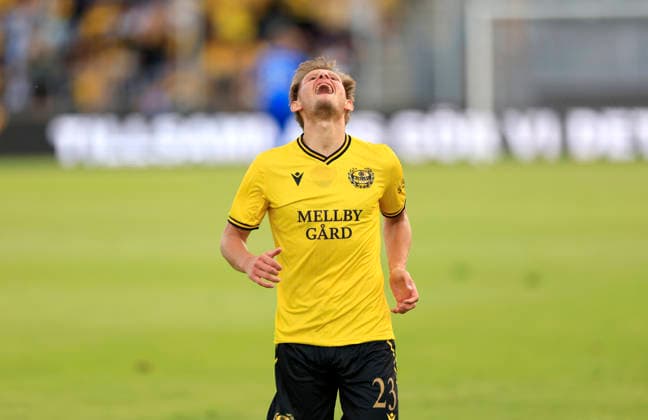 SÖLVESBORG, SWEDEN 20260721 Mjällby s 23 Ãki Samuelsen celebrates after his 1-0 goal during Tuesday s football match, second qualifying round for the Champions League, first leg Mjällby AIF- Lincoln Red Imps FC, at Strandvallen in Sölvesborg, Sweden, 21 July 2026. SÖLVESBORG SWEDEN x10600x *** SÖLVESBORG, SWEDEN, July 21, 2026 Mjällby S 23 Åki Samuelsen celebrates after scoring the 1-0 goal during Tuesday’s soccer match—the second qualifying round of the Champions League, first leg between Mjällby AIF and Lincoln Red Imps FC—at Strandvallen in Sölvesborg, Sweden, July 21, 2026 SÖLVESBORG SWEDEN x10600x  Copyright: xAndreasxHillergren TTx CHAMPIONS LEAGUE QUALIFYING MJÄLLBY-LINCOLN RED IMPS