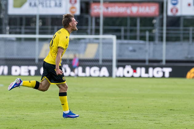 260721 Aki Samuelsen of Mjällby celebrates after 1-0 during the UEFA Champions League qualifying match between Mjällby and Lincoln Red Imps on July 21, 2026 in Hällevik. Photo: Christoffer Borg Mattisson BILDBYRAN COP 261 CB0541 fotboll football soccer fotball uefa champions league champions league mjällby lincoln red imps bbeng jubel celebrates *** July 21, 2026: Aki Samuelsen of Mjällby celebrates after scoring the 1-0 goal during the UEFA Champions League qualifying match between Mjällby and Lincoln Red Imps on July 21, 2026 in Hällevik. Photo by Christoffer Borg Mattisson, BILDBYRAN COP 261 CB0541 soccer football fotball UEFA Champions League Champions League Mjällby Lincoln Red Imps BBENG celebration  Copyright: CHRISTOFFERxBORGxMATTISSON BB260721CB044
