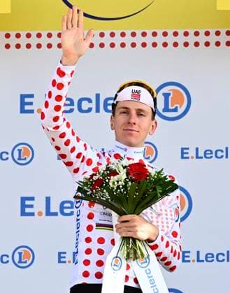 Tour de France 2026 Stage 16 THONON-LES-BAINS, FRANCE - JULY 21 : Pogacar Tadej (SLO) of UAE Team Emirates - XRG pictured with the yellow jersey during the podium ceremony of stage 16 of the 113rd edition of Tour de France an UCI World Tour 2.UWT Individual Time Trial stage for Men Elite of 26 km with start in Evian-les-Bains and finish in Thonon-les-Bains on July 21, 2026 in Thonon-les-Bains, France, 21 07 2026 Thonon-les-Bains France  Copyright: xPeterxDexVoechtx