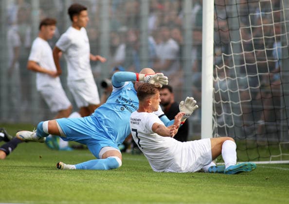 Fussball, Herren, Saison 2026 2027, SV Eintracht Berglern - TSV 1860 München, Toto-Pokal 0:1 durch Florian Niederlechner (TSV 1860 München) Tor, Führung *** Soccer, Men s, 2026–2027 Season, SV Eintracht Berglern vs. TSV 1860 Munich, Toto Cup: 0–1 (goal by Florian Niederlechner of TSV 1860 Munich), lead