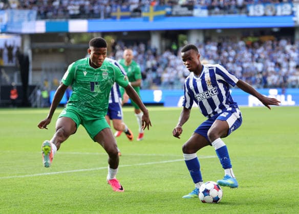 GOTHENBURG, SWEDEN 20260721 Levadia s Victory Iboro and Gothenburg s Issaka Seidu during Tuesday s soccer match, second qualifying round for the Conference League, first meeting between IFK Gothenburg and FCI Levadia Tallin at Gamla Ullevi in Gothenburg, Sweden, July 21, 2026. GÖTEBORG SWEDEN x9200x *** GOTHENBURG, SWEDEN July 21, 2026 Levadia s Victory Iboro and Gothenburg s Issaka Seidu during Tuesday s soccer match, the second qualifying round for the Conference League, the first match between IFK Gothenburg and FCI Levadia Tallinn at Gamla Ullevi in Gothenburg, Sweden, July 21, 2026 GOTHENBURG, SWEDEN x9200x  Copyright: xAdamxIhse TTx CONFERENCE LEAGUE QUALIFYING GOTHENBURG-LEVADIA