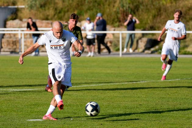 Torschütze Felix Lohkemper (SVS, 10) erzielt per Elfmeter das Tor zum 0:3, Treffer, Torerfolg, Highlight, Action, Aktion, Spielszene, 21.07.2026, Eppelheim (Deutschland), Fussball, Testspiel, ASV Eppelheim - SV Sandhausen *** Goal scorer Felix Lohkemper (SVS) scores the goal to make it 0–3 on a penalty kick, goal, highlight, action, play, July 21, 2026, Eppelheim, Germany, soccer, friendly match, ASV Eppelheim vs. SV Sandhausen xozx