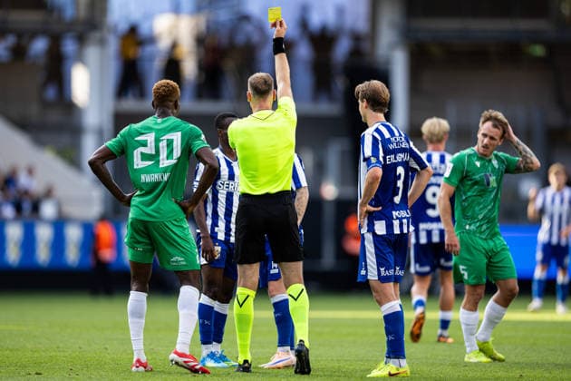 260721 Issaka Seidu of IFK Göteborg receives a yellow card during the UEFA Conference League qualification match between IFK Göteborg and Tallinna FCI Levadia on July 21, 2026 in Göteborg. Photo: Michael Erichsen BILDBYRAN COP 89 MI1000 fotboll football soccer fotball uefa conference league conference league kval qualifying round qualification ifk göteborg tallinna fci levadia bbeng *** July 21, 2026: Issaka Seidu of IFK Göteborg receives a yellow card during the UEFA Conference League qualifying match between IFK Göteborg and Tallinna FCI Levadia on July 21, 2026 in Gothenburg. Photo by Michael Erichsen. BILDBYRAN COP 89 MI1000 soccer football fotball UEFA Conference League Conference League qualifying round qualification IFK Göteborg Tallinna FCI Levadia bbeng  Copyright: MICHAELxERICHSEN BB260721MI023