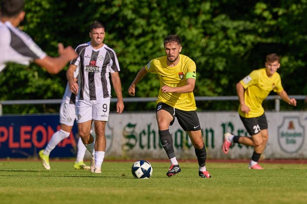 Michael Kleinschrodt (VfR Aalen, 09), Volkan Celiktas (SG Sonnenhof Grossaspach, 05) GER, VfR Aalen vs. SG Sonnenhof Grossaspach, Fussball, Freundschaftsspiel, Herren, 21.07.2026 GER, VfR Aalen vs. SG Sonnenhof Grossaspach, Fussball, Freundschaftsspiel, Herren, 21.07.2026 Aalen *** Michael Kleinschrodt, VfR Aalen, 09; Volkan Celiktas, SG Sonnenhof Grossaspach, 05 GER; VfR Aalen vs. SG Sonnenhof Grossaspach, Soccer, Friendly Match, Men s, July 21, 2026 GER, VfR Aalen vs. SG Sonnenhof Grossaspach, Soccer, Friendly Match, Men s, July 21, 2026 Aalen Copyright: xEibner-Pressefoto GeraldxOelze-dexStoppanyx EP_ODS