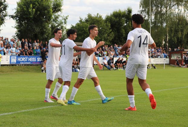 Fussball, Herren, Saison 2026 2027, SV Eintracht Berglern - TSV 1860 München, Toto-Pokal 0:3 durch Loris Husic (TSV 1860 München) Tor, Jubel *** Soccer, Men s, 2026–2027 Season, SV Eintracht Berglern vs. TSV 1860 Munich, Toto Cup 0–3; goal by Loris Husic of TSV 1860 Munich; celebration