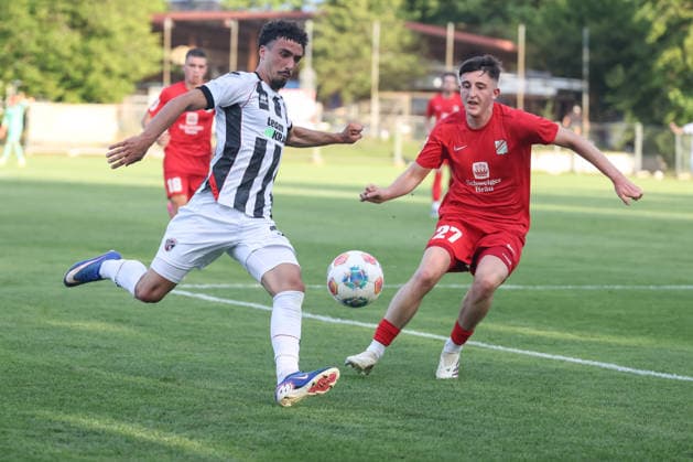 Toto-Pokal - VfB Forstinning - FC Ingolstadt 04; Davide Sekulovic (33, FCI) Sefidanoski, Anes (27) Toto Pokal - FC Ingolstadt 04 VfB Forstinning Saison 2026 2027 *** Toto Cup: VfB Forstinning vs. FC Ingolstadt 04 – Davide Sekulovic 33, FCI Sefidanoski, Anes 27 – Toto Cup: FC Ingolstadt 04 vs. VfB Forstinning – 2026–2027 Season