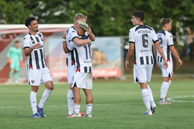 Toto-Pokal - VfB Forstinning - FC Ingolstadt 04; Tor Jubel Treffer 1:5 Lars Lokotsch (13, FCI) bedankt sich bei Sejdo Durakov (11, FCI) Georgios Antzoulas (6, FCI) Davide Sekulovic (33, FCI) Toto Pokal - FC Ingolstadt 04 VfB Forstinning Saison 2026 2027 *** Toto Cup: VfB Forstinning vs. FC Ingolstadt 04 – Goal Celebration – Goal 1 5 Lars Lokotsch 13; FCI thanks Sejdo Durakov 11, FCI Georgios Antzoulas 6, FCI Davide Sekulovic 33, FCI Toto Cup FC Ingolstadt 04 vs. VfB Forstinning, 2026–2027 season