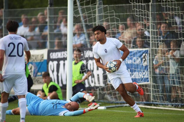 Fussball, Herren, Saison 2026 2027, SV Eintracht Berglern - TSV 1860 München, Toto-Pokal 0:4 durch Arian Ortivero Calderon (TSV 1860 München) Tor *** Soccer, Men s, 2026–2027 Season, SV Eintracht Berglern vs. TSV 1860 Munich, Toto Cup: 0–4 (goal by Arian Ortivero Calderon, TSV 1860 Munich)