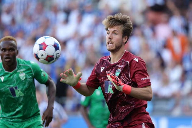 GOTHENBURG, SWEDEN 20260721 Levadia s goalkeeper Karl Andre Vallner during Tuesday s soccer match, second qualifying round for the Conference League, first meeting of IFK Gothenburg and FCI Levadia Tallin at Gamla Ullevi in Gothenburg, Sweden, July 21, 2026. GÖTEBORG SWEDEN x9200x *** GOTHENBURG, SWEDEN July 21, 2026 Levadia goalkeeper Karl Andre Vallner during Tuesday’s soccer match—the second qualifying round of the Conference League and the first leg between IFK Gothenburg and FCI Levadia Tallinn—at Gamla Ullevi in Gothenburg, Sweden, July 21, 2026 GOTHENBURG, SWEDEN x9200x  Copyright: xAdamxIhse TTx CONFERENCE LEAGUE QUALIFYING GOTHENBURG-LEVADIA
