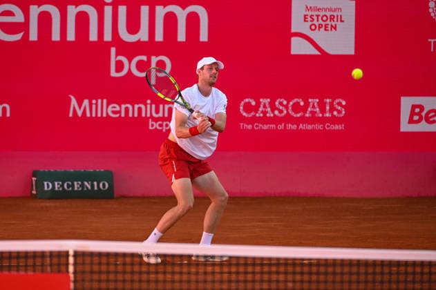 July 21, 2026, Lisbon, Lisbon, Portugal: BOTIC VAN DE ZANDSCHULP in action during the Round of 32 at the Millennium Estoril Open ATP, Tennis Herren tennis tournament at Clube de Tenis do Estoril. Lisbon Portugal - ZUMAr238 20260721_zip_r238_085 Copyright: xRicardoxRochax