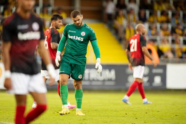 SÖLVESBORG, SVERIGE 20260721 Lincoln red imps FC:s malvakt Jaylan Hankins deppar under tisdagens fotbollsmatch, andra kvalomgangen till Champions League, första mötet Mjällby AIF- Lincoln Red Imps FC, pa Strandvallen i Sölvesborg, Sverige, 21 juli 2026. SÖLVESBORG SVERIGE x10600x *** SÖLVESBORG, SWEDEN July 21, 2026 Jaylan Hankins, goalkeeper for Lincoln Red Imps FC, looks dejected during Tuesday’s soccer match—the second qualifying round of the Champions League, the first leg between Mjällby AIF and Lincoln Red Imps FC—at Strandvallen in Sölvesborg, Sweden, July 21, 2026 SÖLVESBORG SWEDEN x10600x  Copyright: xAndreasxHillergren TTx CHAMPIONS LEAGUE KVAL MJÄLLBY-LINCOLN RED IMPS