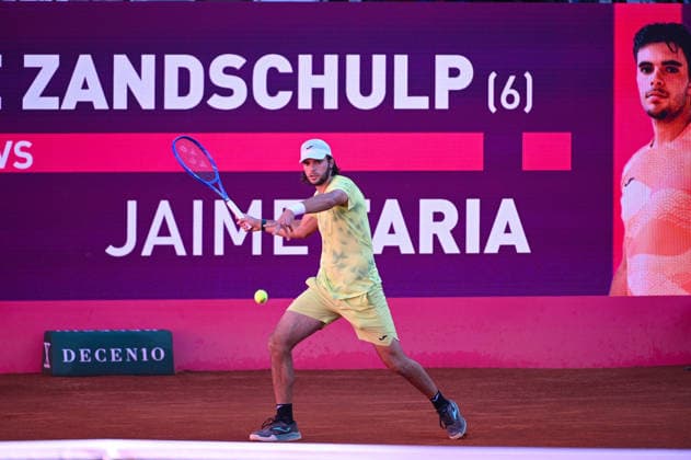 July 21, 2026, Lisbon, Lisbon, Portugal: JAIME FARIA in action during the Round of 32 at the Millennium Estoril Open ATP, Tennis Herren tennis tournament at Clube de Tenis do Estoril. Lisbon Portugal - ZUMAr238 20260721_zip_r238_091 Copyright: xRicardoxRochax
