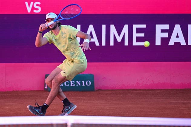 July 21, 2026, Lisbon, Lisbon, Portugal: JAIME FARIA in action during the Round of 32 at the Millennium Estoril Open ATP, Tennis Herren tennis tournament at Clube de Tenis do Estoril. Lisbon Portugal - ZUMAr238 20260721_zip_r238_092 Copyright: xRicardoxRochax