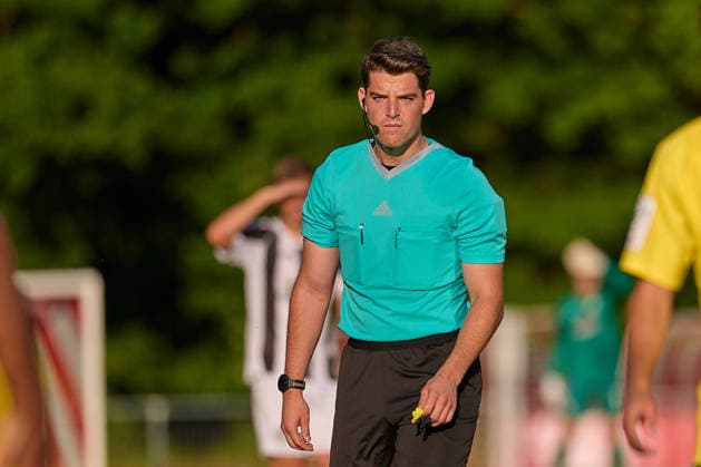 Portrait, Portraet, Freisteller Pirmin Phil Fronmueller (Schiedsrichter) GER, VfR Aalen vs. SG Sonnenhof Grossaspach, Fussball, Freundschaftsspiel, Herren, 21.07.2026 GER, VfR Aalen vs. SG Sonnenhof Grossaspach, Fussball, Freundschaftsspiel, Herren, 21.07.2026 Aalen *** Portrait, Cutout: Pirmin Phil Fronmueller, Referee (GER), VfR Aalen vs. SG Sonnenhof Grossaspach, Soccer, Friendly Match, Men s, July 21, 2026, Germany, VfR Aalen vs. SG Sonnenhof Grossaspach, soccer, friendly match, men’s, July 21, 2026, Aalen Copyright: xEibner-Pressefoto GeraldxOelze-dexStoppanyx EP_ODS