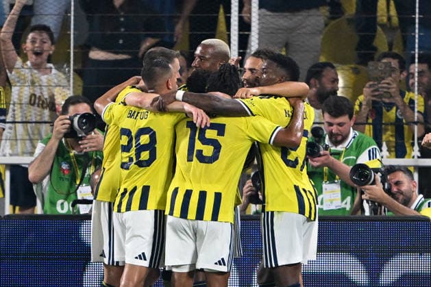 Fenerbahce v Gornik Zabrze - UEFA Champions League Second Qualifying Round ISTANBUL, TURKIYE - JULY 21: Anderson Talisca (94) of Fenerbahce celebrates with teammates after scoring a goal the UEFA Champions League second qualifying round first-leg match between Fenerbahce and Gornik Zabrze at Chobani Stadium in Istanbul, Turkiye, on July 21, 2026. Serhat Cagdas Anadolu Istanbul Turkey. Editorial use only. Please get in touch for any other usage.  Copyright: x2026xAnadoluxSerhatxCagdasx
