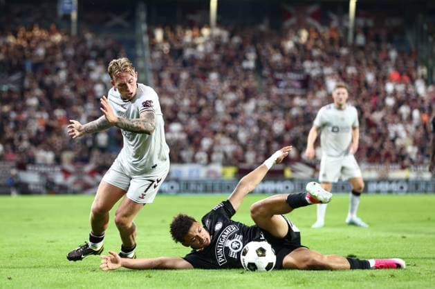 Calvin Miller of Heart of Midlothian makes a challenge Sturm Graz v Heart of Midlothian, UEFA Champions League, 2nd Qualifying Round, 1st Leg, Football,Stadion Graz-Liebenau, Graz, Austria - 21 Jul 2026Graz Stadion Graz-Liebenau Austria  Copyright: xNikolaxKrstic Shutterstockx 16999234ay