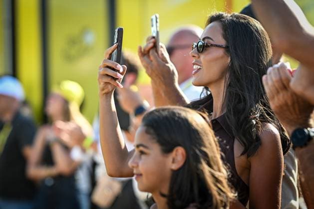 Evenepoel s wife Oumaima Oumi Rayane pictured during the stage 16 of the 2026 Tour de France cycling race, an individual Time Trial stage of 26km from Evian-les-Bains to Thonon-les-Bains, on Tuesday 21 July 2026. The 113th edition of the Tour de France starts on Saturday 4 July in Barcelona, Spain, and will finish in Paris, France on the 26th of July. DAVIDxPINTENS  x181700101x