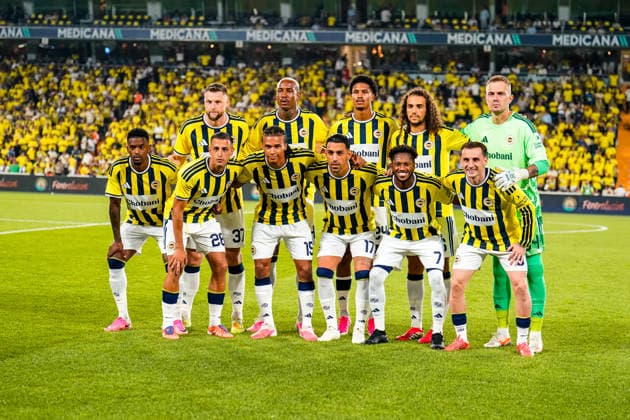 Fenerbahce SK v Gornik Zabrze - UEFA Champions League 2026 27 Second Qualifying Round First Leg Fenerbahce poses for a team photo during the UEFA Champions League 2026 27 second qualifying round first leg match between Fenerbahce SK and Gornik Zabrze at Fenerbahce Sukru Saracoglu Spor Kompleksi in Istanbul, Turkey, on July 21, 2026. Istanbul Istanbul Turkey  Copyright: xYagizxGurtugx originalFilename:gurtug-fenerbah260721_nptAX.jpg