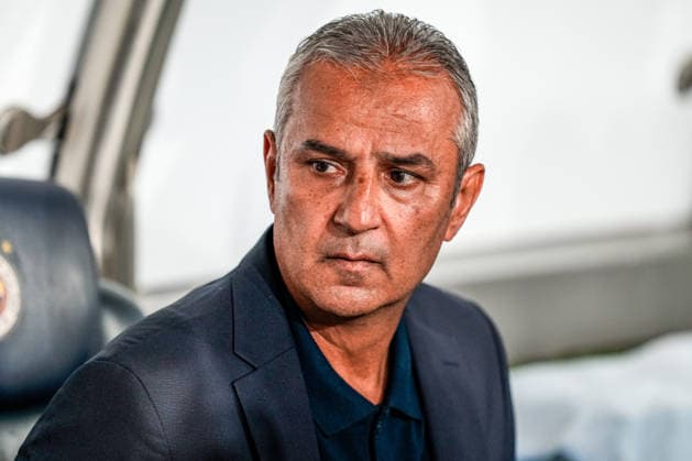 Fenerbahce SK v Gornik Zabrze - UEFA Champions League 2026 27 Second Qualifying Round First Leg Manager of Fenerbahce, Ismail Kartal looks on during the UEFA Champions League 2026 27 second qualifying round first leg match between Fenerbahce SK and Gornik Zabrze at Fenerbahce Sukru Saracoglu Spor Kompleksi on July 21, 2026 in Istanbul, Turkey. Istanbul Istanbul Turkey  Copyright: xYagizxGurtugx originalFilename:gurtug-fenerbah260721_npv8E.jpg