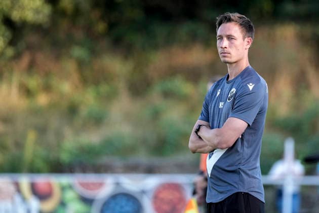 Kevin Stotz (Trainer, Cheftrainer, SVS), Einzelbild, Einzelfoto, Aktion, Action, 21.07.2026, Eppelheim (Deutschland), Fussball, Testspiel, ASV Eppelheim - SV Sandhausen, 21.07.2026, Eppelheim (Deutschland), Fussball, Testspiel, ASV Eppelheim - SV Sandhausen, DFB DFL REGULATIONS PROHIBIT ANY USE OF PHOTOGRAPHS AS IMAGE SEQUENCES AND OR QUASI-VIDEO. *** Kevin Stotz, Coach, Head Coach, SVS, Single Image, Single Photo, Action, July 21, 2026, Eppelheim, Germany, Soccer, Friendly Match, ASV Eppelheim vs. SV Sandhausen, July 21, 2026, Eppelheim, Germany, soccer, friendly match, ASV Eppelheim vs. SV Sandhausen, DFB and DFL regulations prohibit any use of photographs as image sequences and or quasi-video xozx