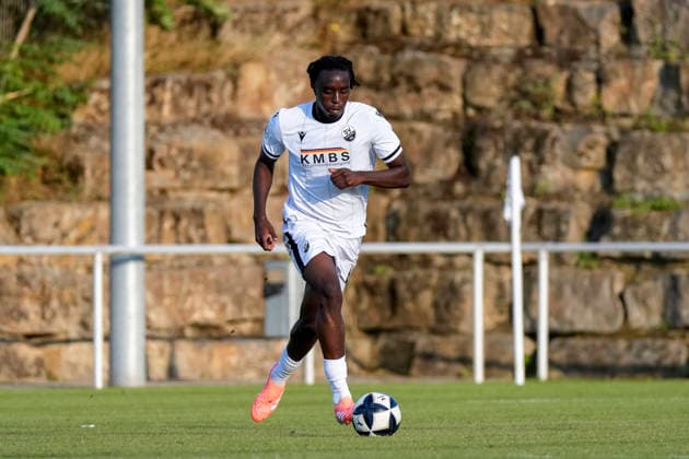 Gaoussou Dabo (SVS, 44), am Ball, Freisteller, Ganzkörper, Einzelbild, Einzelfoto, Aktion, Action, 21.07.2026, Eppelheim (Deutschland), Fussball, Testspiel, ASV Eppelheim - SV Sandhausen, 21.07.2026, Eppelheim (Deutschland), Fussball, Testspiel, ASV Eppelheim - SV Sandhausen, DFB DFL REGULATIONS PROHIBIT ANY USE OF PHOTOGRAPHS AS IMAGE SEQUENCES AND OR QUASI-VIDEO. *** Gaoussou Dabo SVS, 44, with the ball, isolated figure, full-body shot, single frame, single photo, action, 21 07 2026, Eppelheim, Germany, soccer, friendly match, ASV Eppelheim vs. SV Sandhausen, July 21, 2026, Eppelheim, Germany, soccer, exhibition match, ASV Eppelheim vs. SV Sandhausen, DFB and DFL regulations prohibit any use of photographs as image sequences and or quasi-video xozx