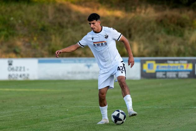 Imad Jaadar (SVS, 42), am Ball, Freisteller, Ganzkörper, Einzelbild, Einzelfoto, Aktion, Action, 21.07.2026, Eppelheim (Deutschland), Fussball, Testspiel, ASV Eppelheim - SV Sandhausen, 21.07.2026, Eppelheim (Deutschland), Fussball, Testspiel, ASV Eppelheim - SV Sandhausen, DFB DFL REGULATIONS PROHIBIT ANY USE OF PHOTOGRAPHS AS IMAGE SEQUENCES AND OR QUASI-VIDEO. *** Imad Jaadar SVS, 42, with the ball, isolated figure, full-body shot, single frame, single photo, action, July 21, 2026, Eppelheim, Germany, soccer, friendly match, ASV Eppelheim vs. SV Sandhausen, July 21, 2026, Eppelheim, Germany, soccer, friendly match, ASV Eppelheim vs. SV Sandhausen, DFB and DFL regulations prohibit any use of photographs as image sequences and or quasi-video xozx