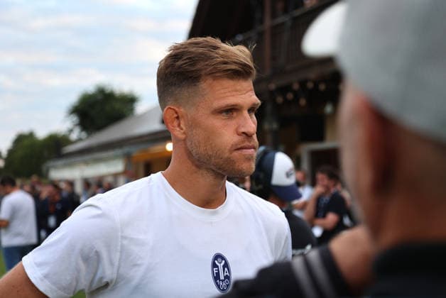 Fussball, Herren, Saison 2026 2027, SV Eintracht Berglern - TSV 1860 München, Toto-Pokal Florian Niederlechner (TSV 1860 München) Kopf, Oberkörper, stehend *** Soccer, Men s, 2026–2027 Season, SV Eintracht Berglern vs. TSV 1860 Munich, Toto Cup, Florian Niederlechner (TSV 1860 Munich), head, upper body, standing