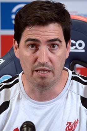 Liverpool head coach Andoni Iraola speaks at press conference, PK, Pressekonferenz in Chicago CHICAGO, ILLINOIS - JULY 21: Liverpool F.C. head coach Andoni Iraola speaks during a press conference at the Chicago Fire Endeavor Health Performance Center ahead of his team s pre-season friendly against Leeds United in Chicago, Illinois, United States, on July 21, 2026. Jacek Boczarski Anadolu Illinois United States. Editorial use only. Please get in touch for any other usage.  Copyright: x2026xAnadoluxJacekxBoczarskix
