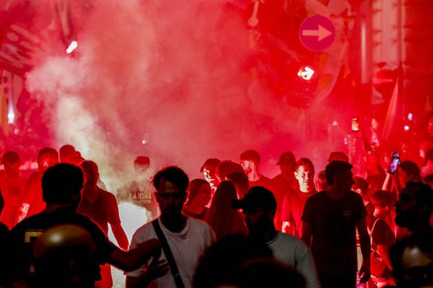 AS Roma fans celebrate club’s 99th anniversary ROME, ITALY - JULY 22: Roma fans gather in downtown to celebrate their football club s 99th anniversary, waving flags, chanting and lighting flares in Rome, Italy, on July 22, 2026. About 5,000 Roma fans filled the streets of the Italian capital s historic center. Riccardo De Luca Anadolu Rome Italy. Editorial use only. Please get in touch for any other usage.  Copyright: x2026xAnadoluxRiccardoxDexLucax