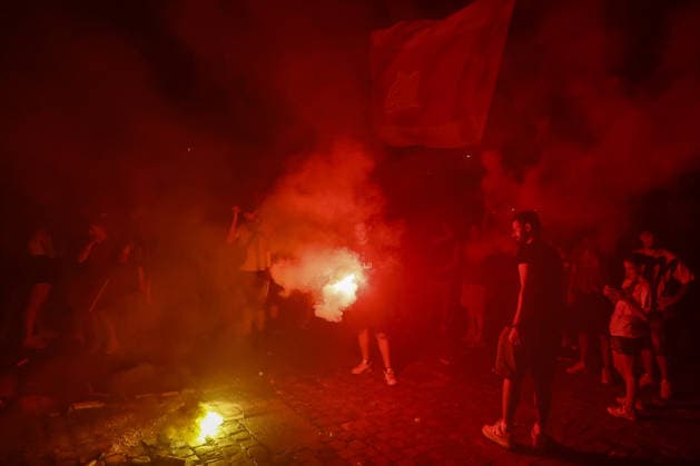 AS Roma fans celebrate club’s 99th anniversary ROME, ITALY - JULY 22: Roma fans gather in downtown to celebrate their football club s 99th anniversary, waving flags, chanting and lighting flares in Rome, Italy, on July 22, 2026. About 5,000 Roma fans filled the streets of the Italian capital s historic center. Riccardo De Luca Anadolu Rome Italy. Editorial use only. Please get in touch for any other usage.  Copyright: x2026xAnadoluxRiccardoxDexLucax