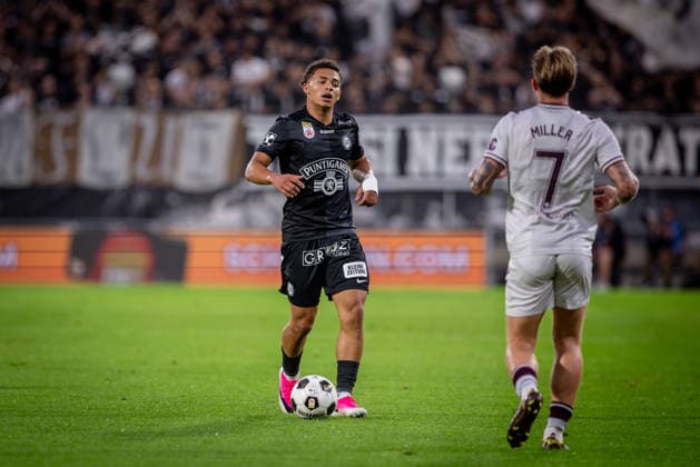 STURM GRAZ - HEARTS Jacob Peter Hodl of Sturm and Calvin Miller of Hearts during the first leg of second qualifying round of UEFA Champions League football match between Sturm Graz and Heart of Midlothian FC at the Merkur Arena (Stadion Graz Liebenau). Graz, Austria, July 21, 2026. Photo by Branislav Racko Copyright: xx 080A1585